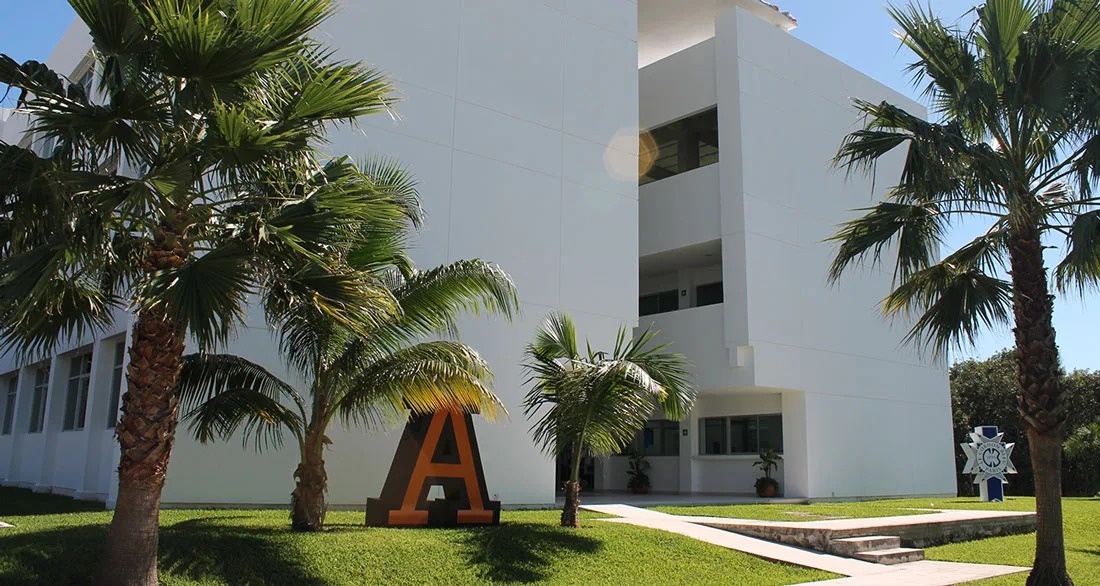 Anáhuac Cancún Logo